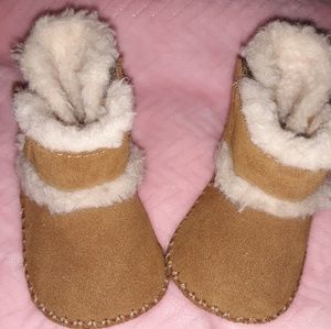 Baby Girl's Uggs size 0-1